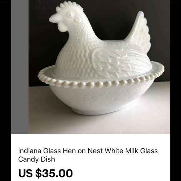 Lot of 2 Milk Glasses of Hens on a Nest - Picture 2 of 16